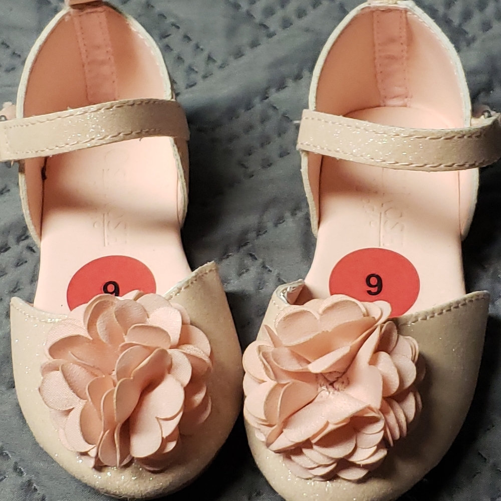 Dress shoe